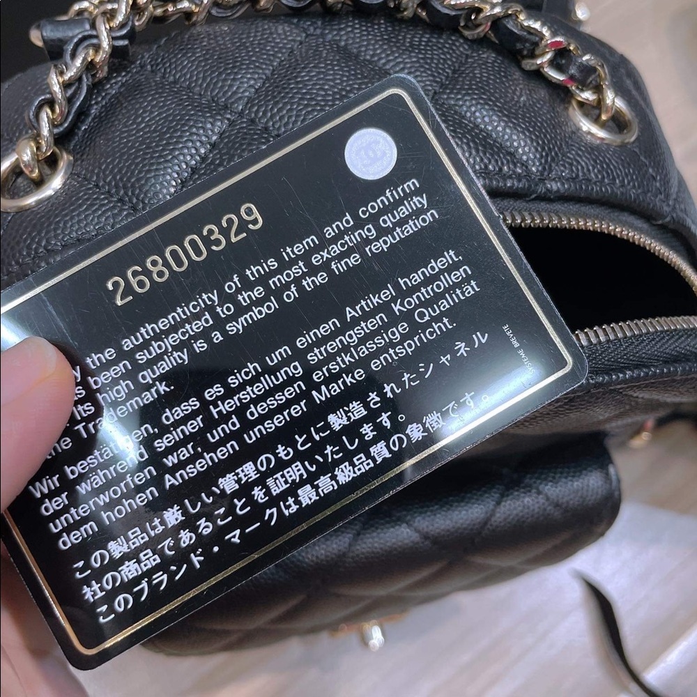 Chanel Backpack caviar like new with box- card